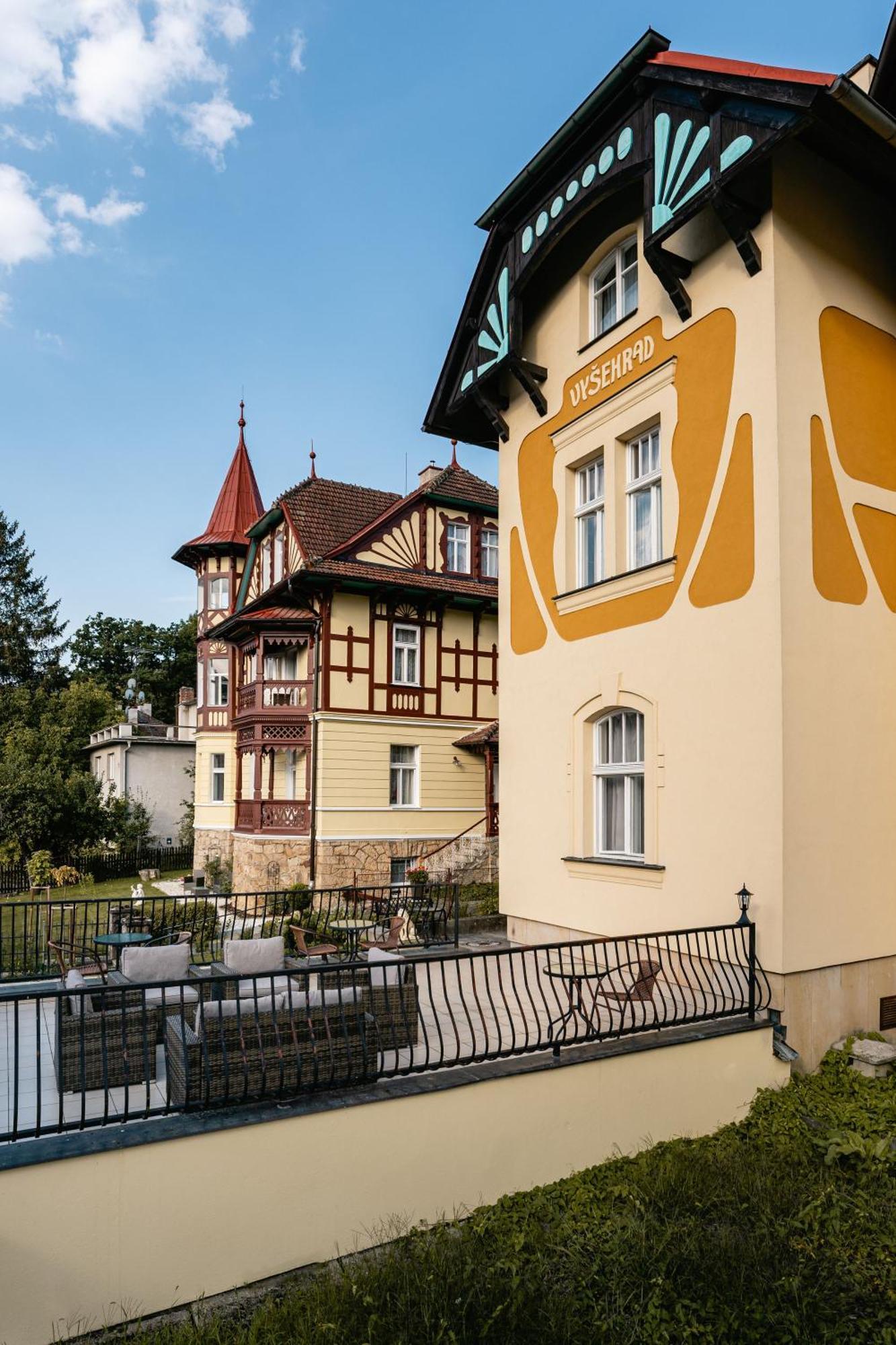 Vila Vysehrad Luhačovice Eksteriør bilde